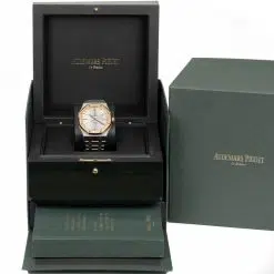 Alternative view of Audemars Piguet 15400SR.OO.1220SR.01 Royal Oak Selfwinding White Dial